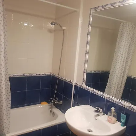 Cabo Roig ✓3 Bdr Sleeps 5✓pool View✓family Friendly ✓walking Distance To Amenities & Holiday home *