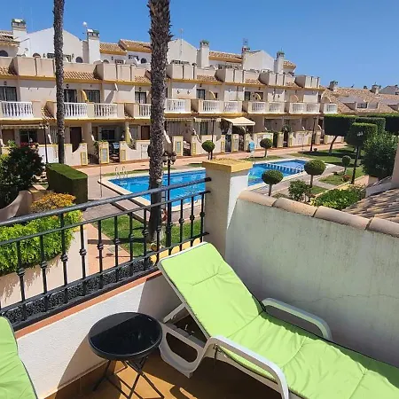 Cabo Roig ✓3 Bdr Sleeps 5✓pool View✓family Friendly ✓walking Distance To Amenities & Orihuela